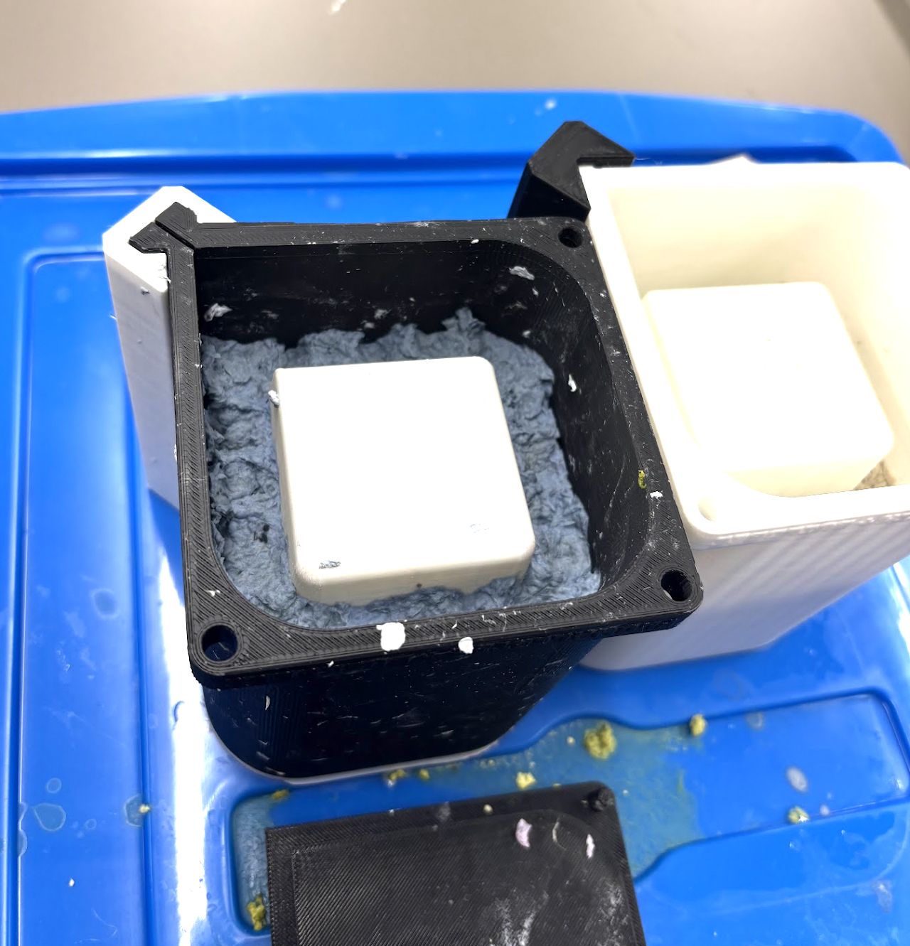 Recycled Paper Pulp Pencil Holder image 1